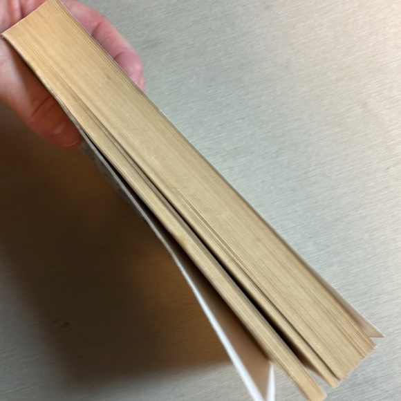 🌈2/$8  A Light in the Window #2 in the Mitford Years Series - Picture 4 of 12